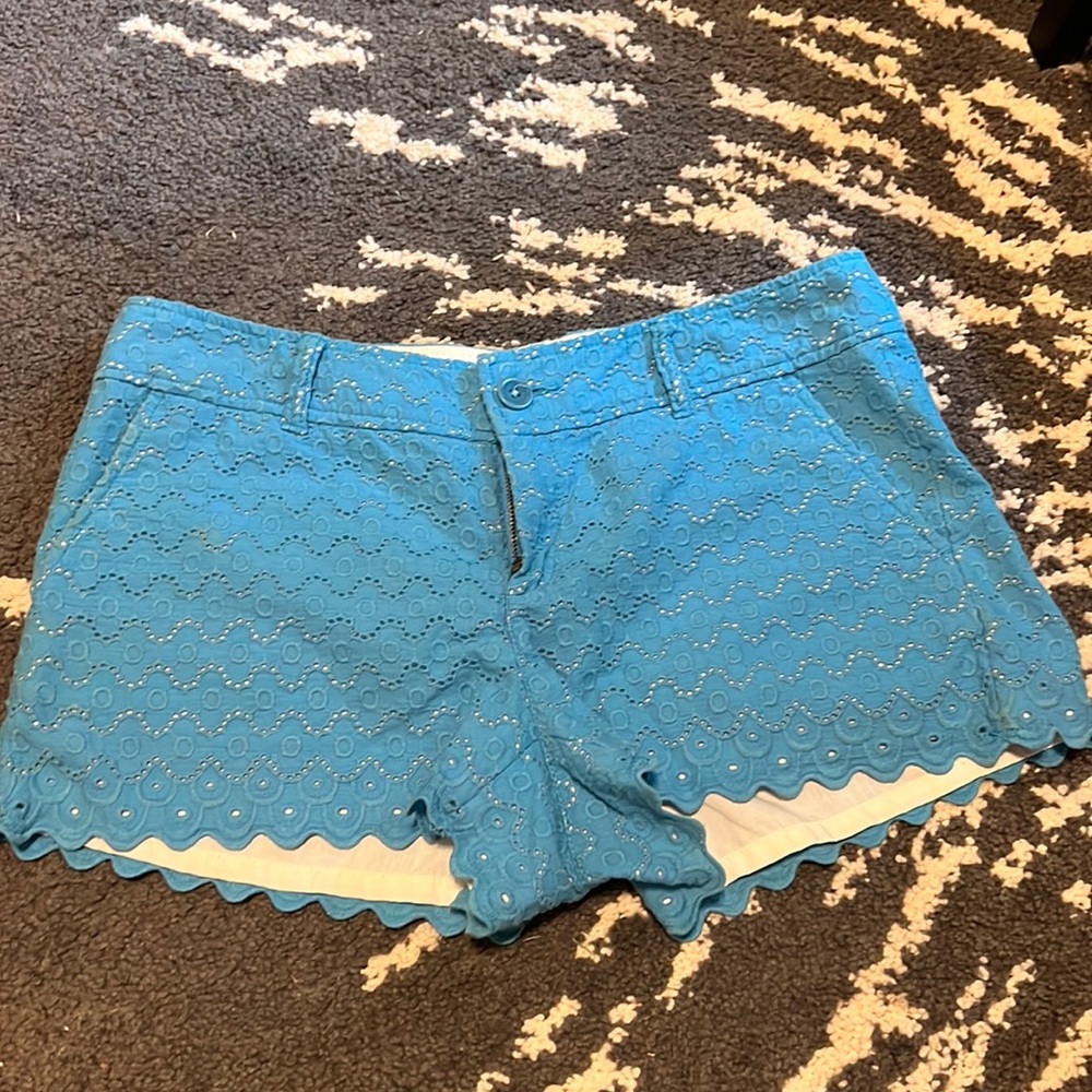 Lilly Pulitzer Walsh short size 10 blue lace